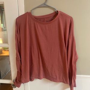 Old navy athletic top, open back